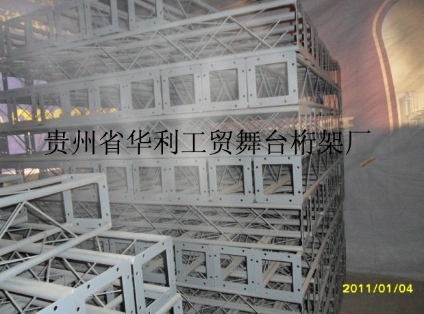 鍍鋅鐵片固定桁架 